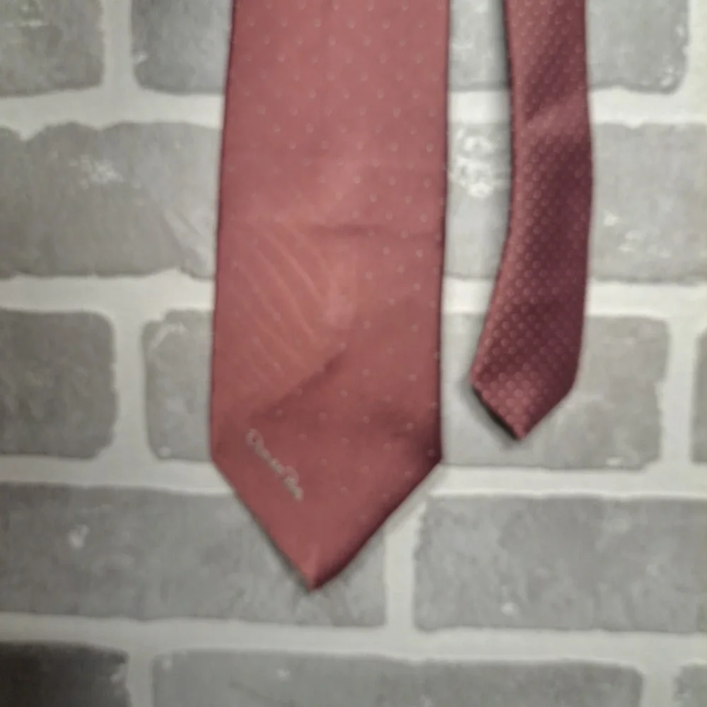 Vintage OSCAR DE LA RENTA Pink Polka Dot‎ Necktie Designer Tie 53